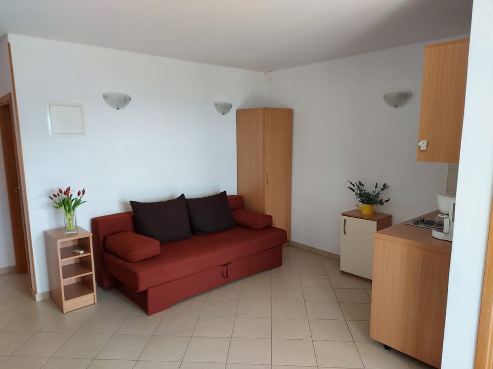 Iva&Tonka Apartment in Makarska