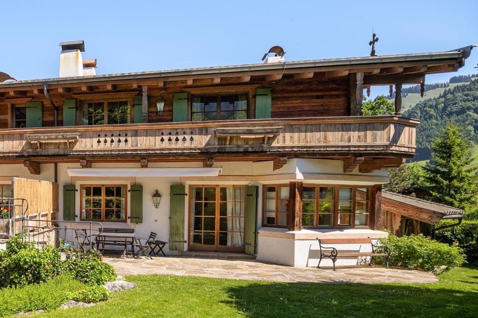Property building, Balcony/Terrace, Garden view