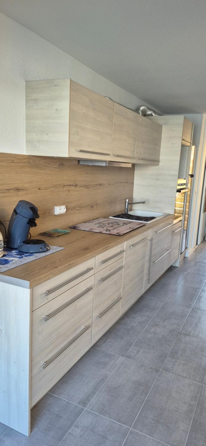 T2, superbe vue mer rénovée, parking, clim, piscine Apartment in Agde