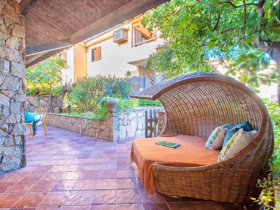 Patio, Day