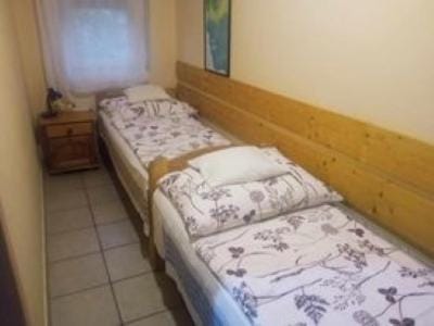 Bed, Kitchen or kitchenette, minibar, air conditioner