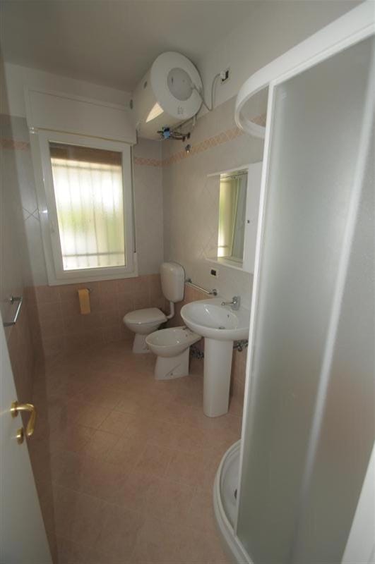 Shower, Toilet, Bathroom, bidet