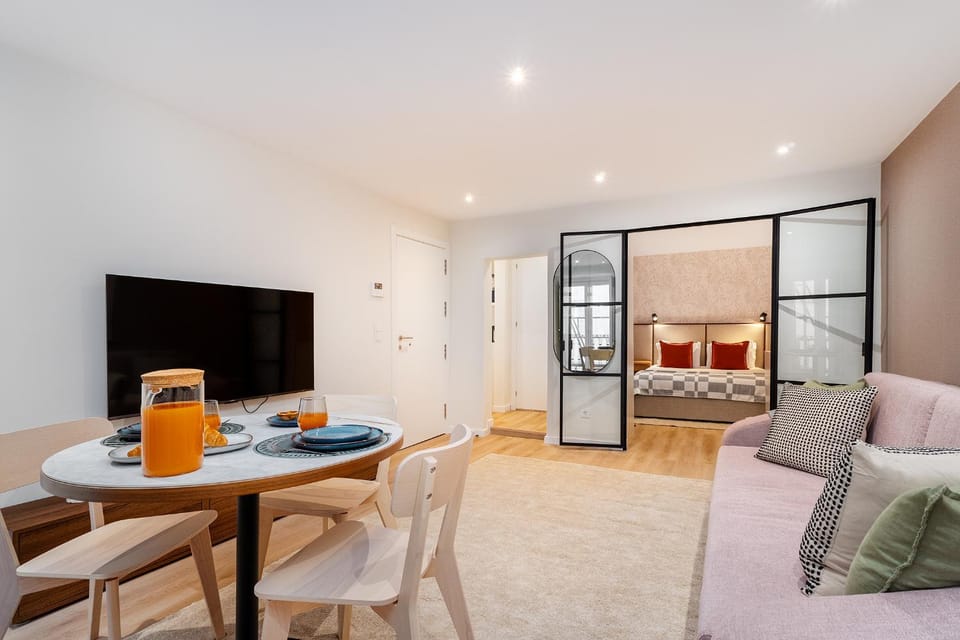 TV and multimedia, Living room, Dining area