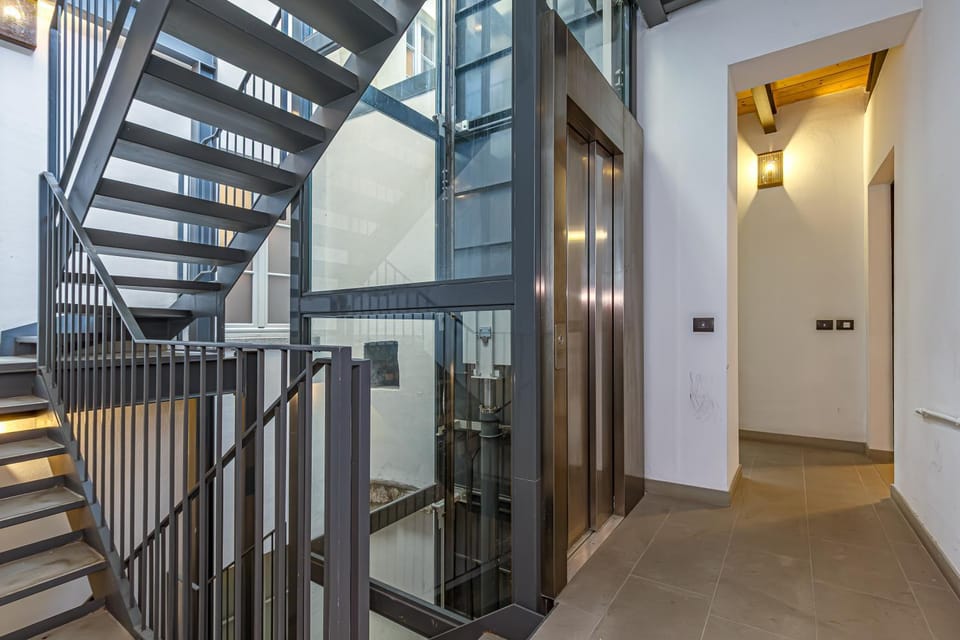 Argo at Como Duomo - VLH Luxury Collection Apartment in Como