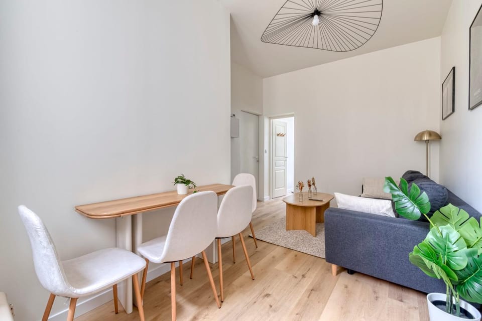 Brand new one-bedroom apartment 5 minutes walk from Angers University Hosp Apartment in Angers