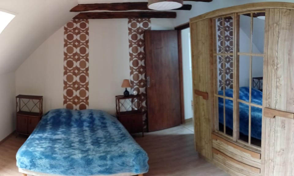 Property building, Living room, Bedroom