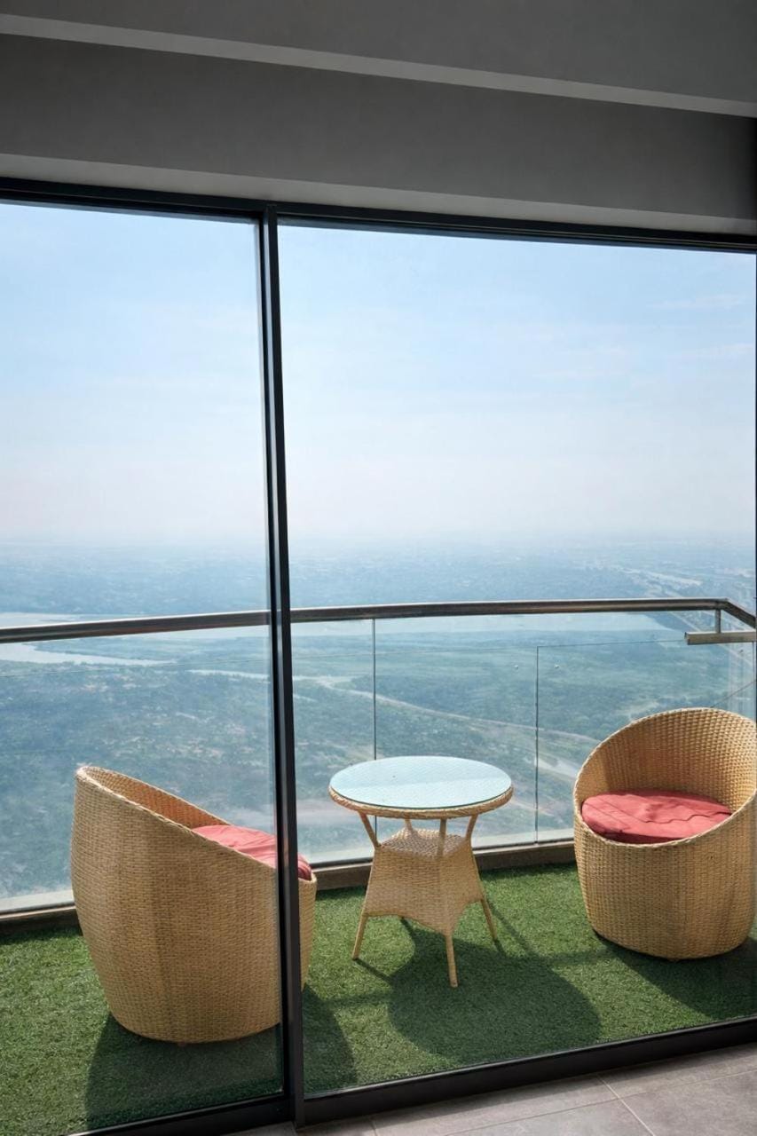 Yamunaviewnest Apartment hotel in Noida