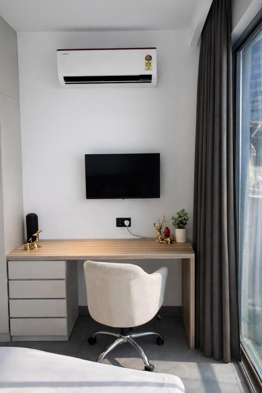 Yamunaviewnest Apartment hotel in Noida