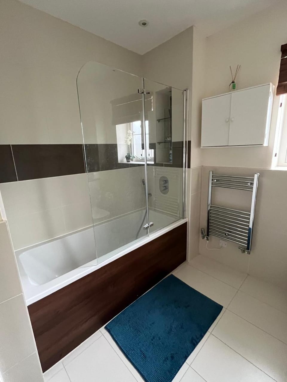 Shower, Bathroom, Bath, towels