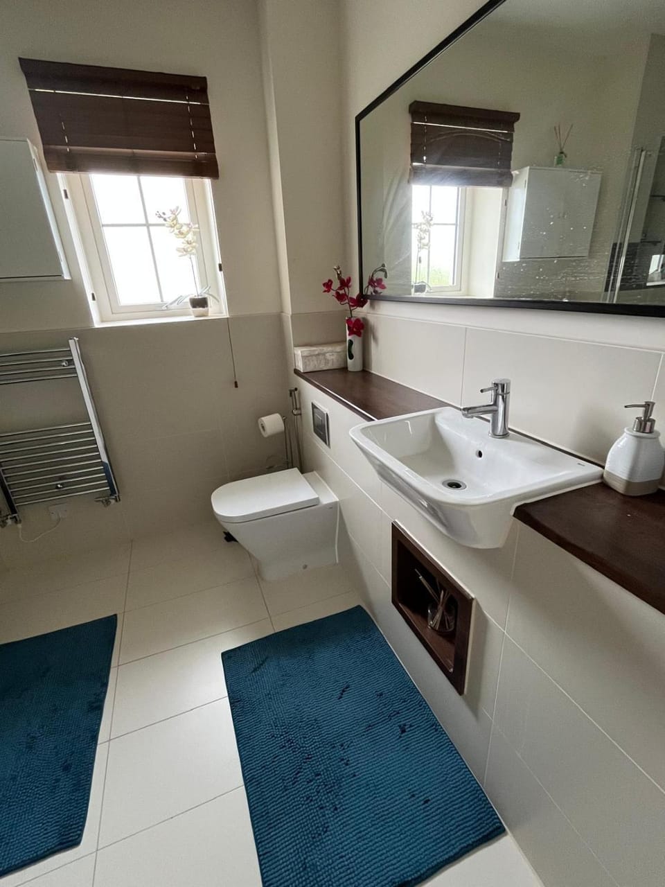 Toilet, Bathroom, Bath, bidet, towels