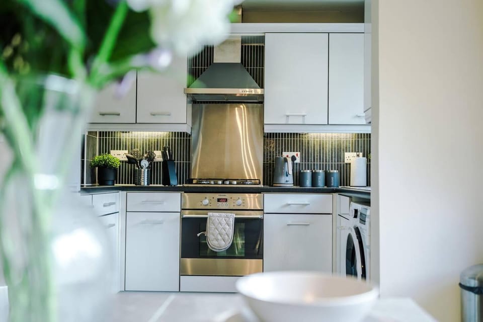 3-BR Family & Contractor-Ideal House in Warrington House in Warrington