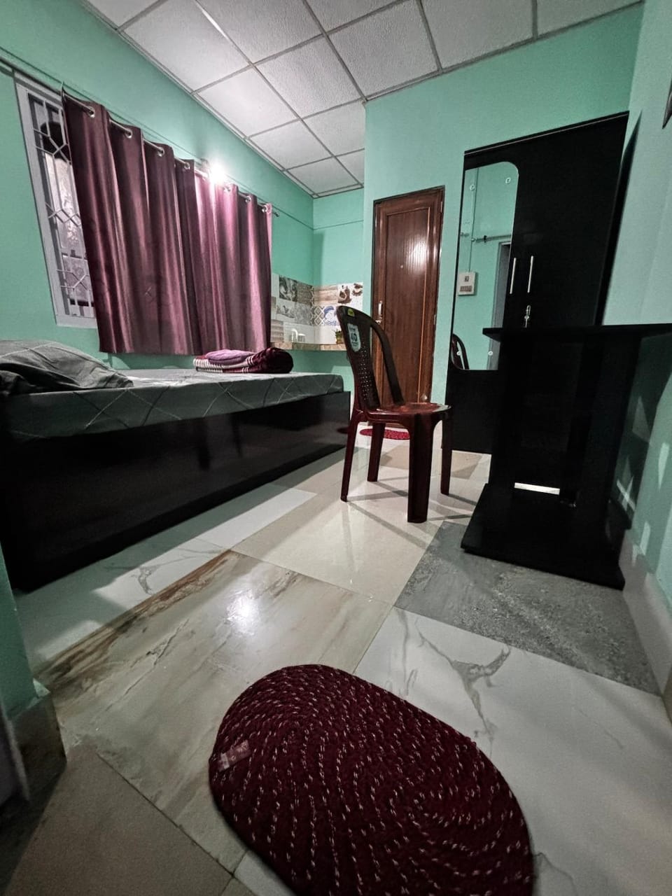 Seating area, Bedroom
