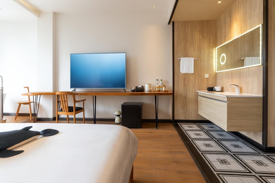 Communal lounge/ TV room, Bed, TV and multimedia