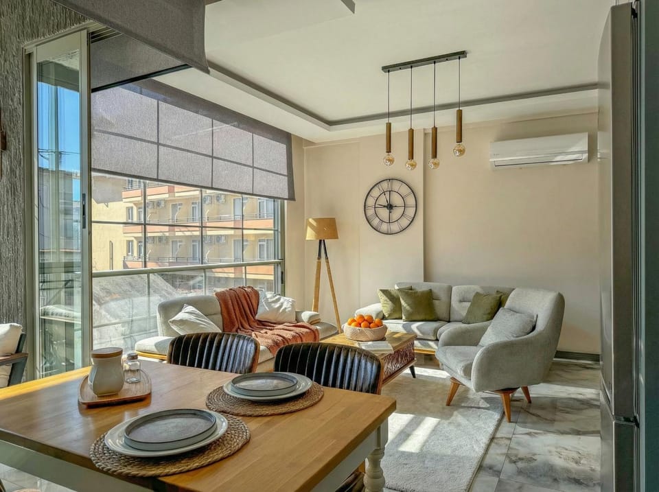 Living room, Photo of the whole room