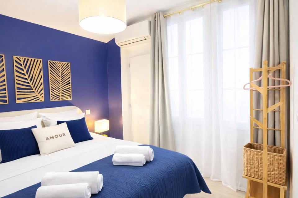 Bed, View (from property/room), View (from property/room), Photo of the whole room, Bedroom, towels, towels, air conditioner