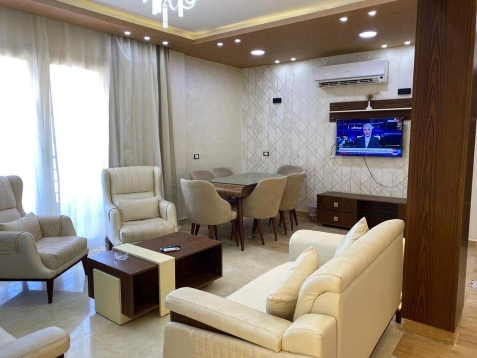 Star Beach 3BR Apartment in Hurghada