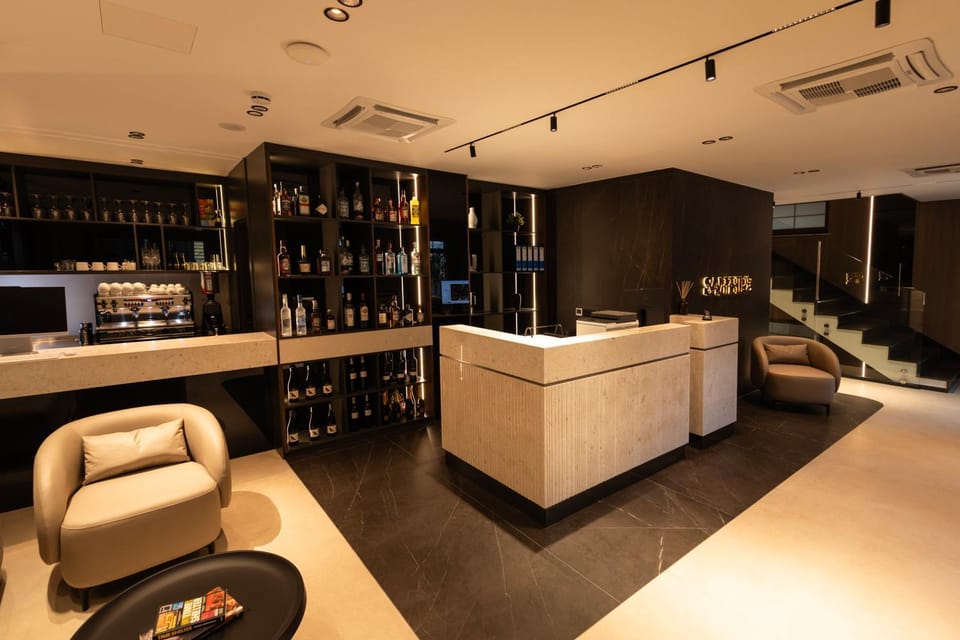 Lobby or reception, Lounge or bar