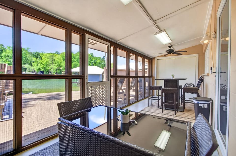 Lakefront Cabin with Private Dock Cabin in Lake Martin