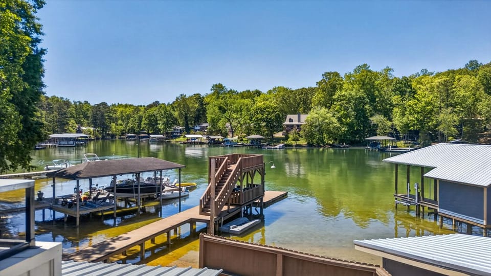 Lakefront Cabin with Private Dock Cabin in Lake Martin