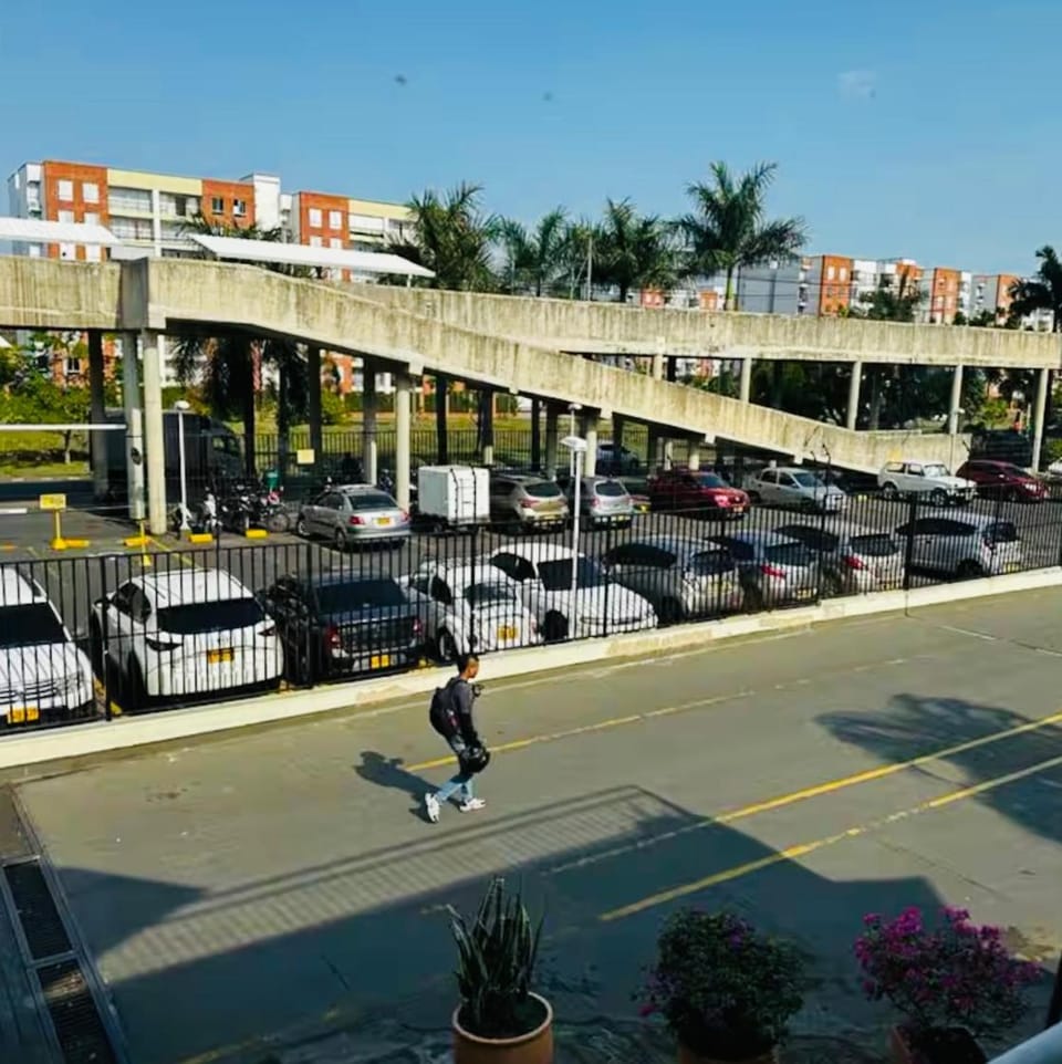 Reserva hoy y asegura una estancia única Apartment in Cali