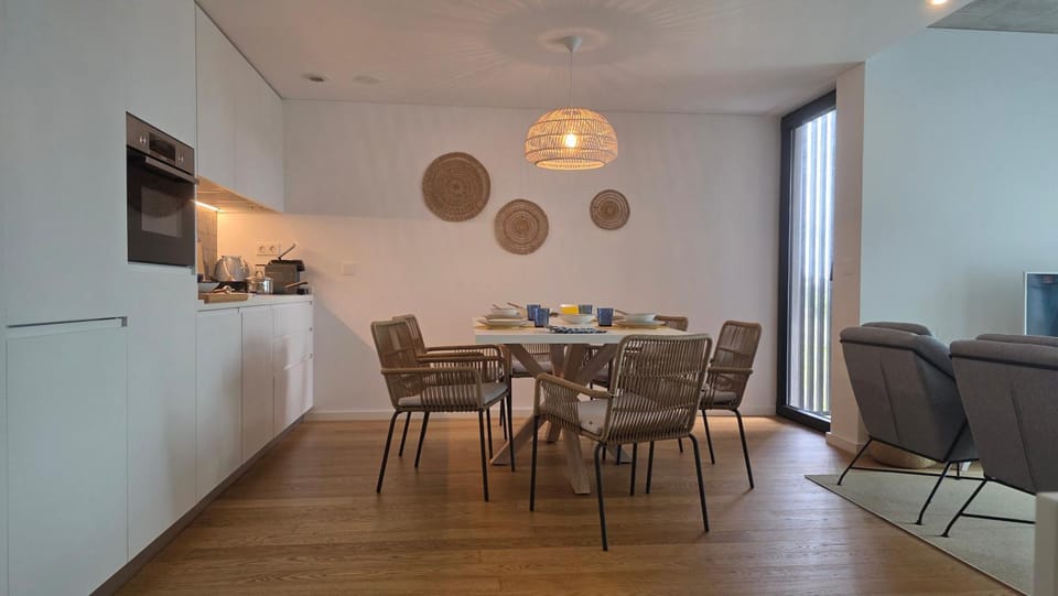 Living room, Dining area, kitchen