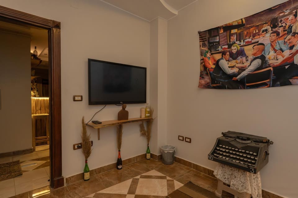 Communal lounge/ TV room