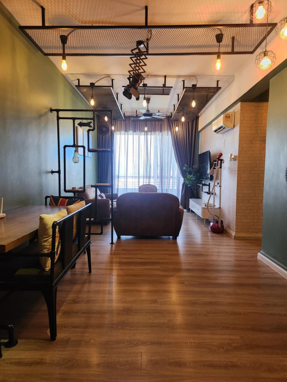 Photo of the whole room