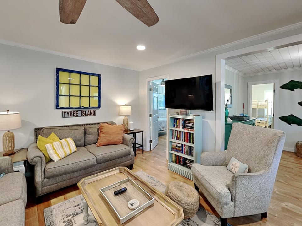 Little Blue Beach House by Tybee Vacation Rentals House in Tybee Island