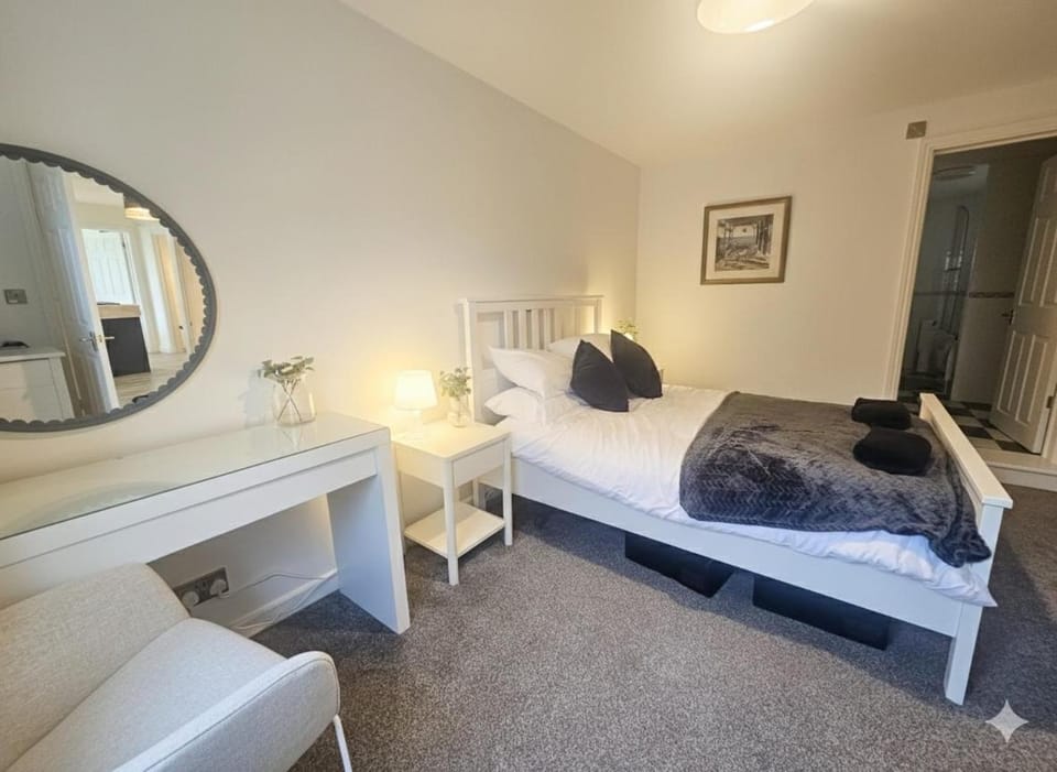 Betwixt Land & Sea House in Newton Abbot