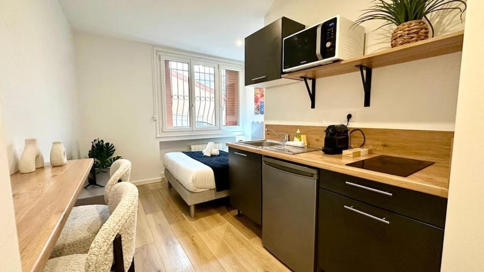 Montaland 2 - Studio - Gratte Ciel Apartment in Villeurbanne