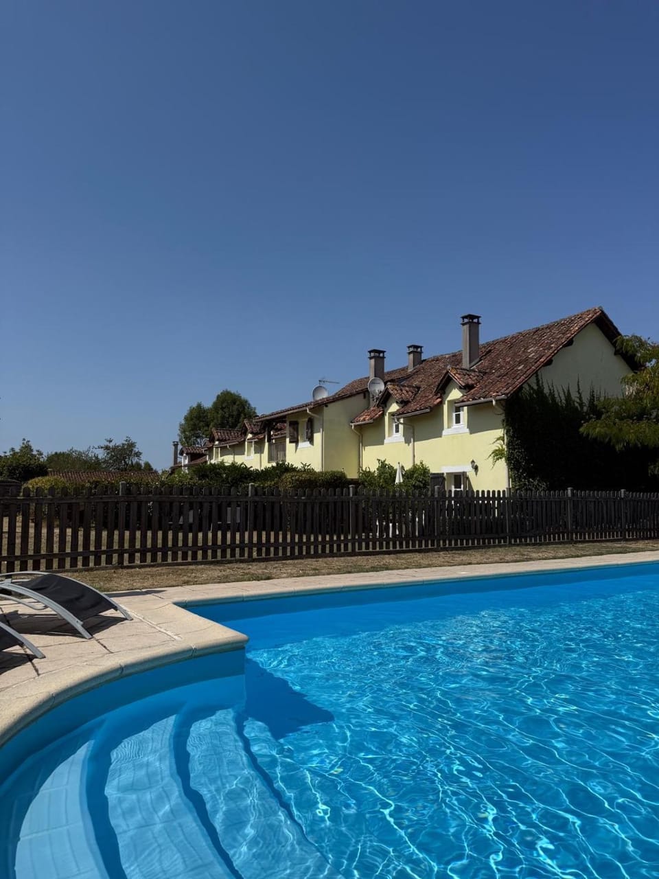 Property building, Swimming pool