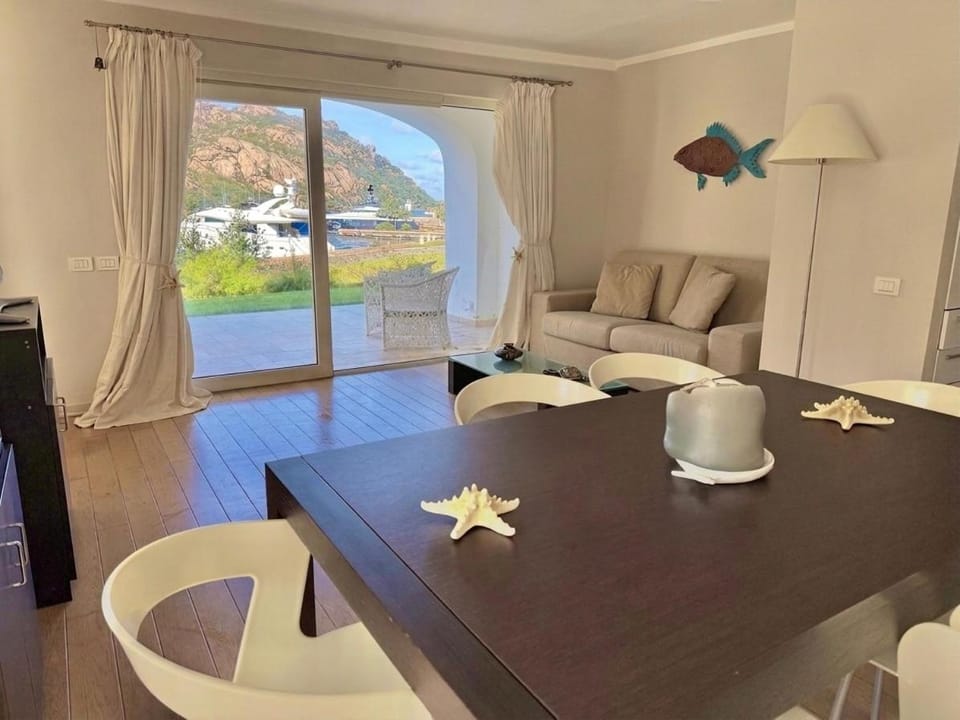 Poltu Quatu House House in Sardinia