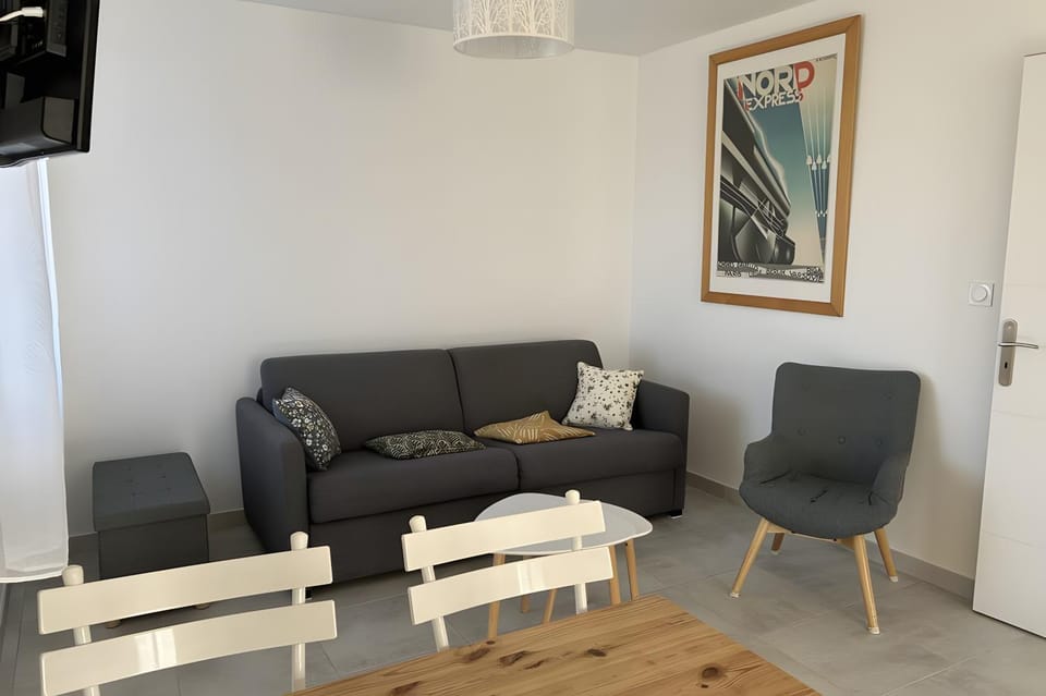 Property building, Living room