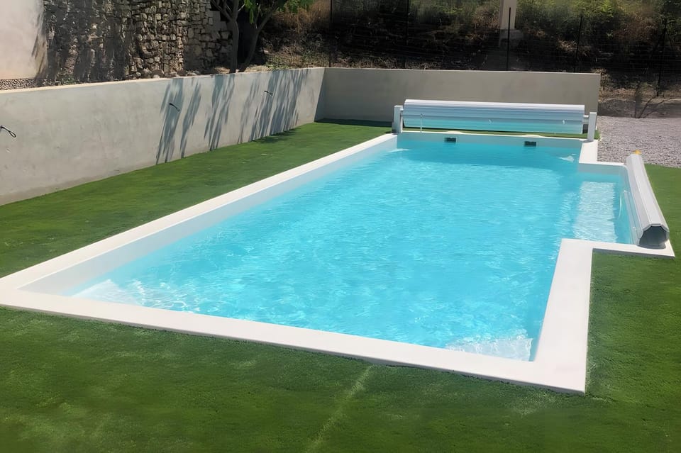 Property building, Swimming pool