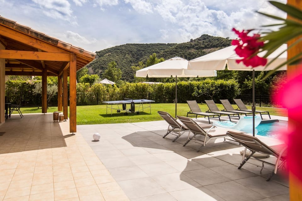 Spring, Day, Garden, Garden view, Mountain view, Pool view, Swimming pool, sunbed