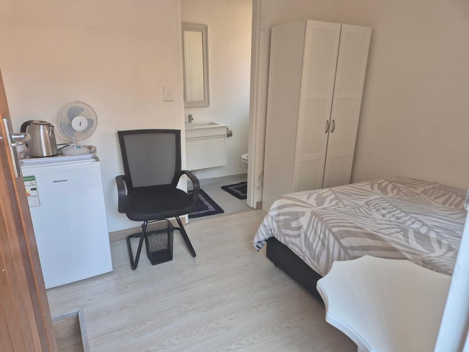 TALOEM Private Room Bed and Breakfast in Pretoria