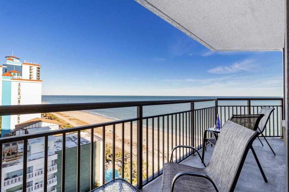 Astonishing Oceanview 1Br DogFriendly 1104 PG Apartment in Myrtle Beach