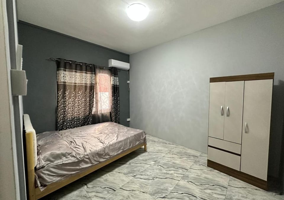 Bed, Photo of the whole room, Bedroom, wardrobe, air conditioner