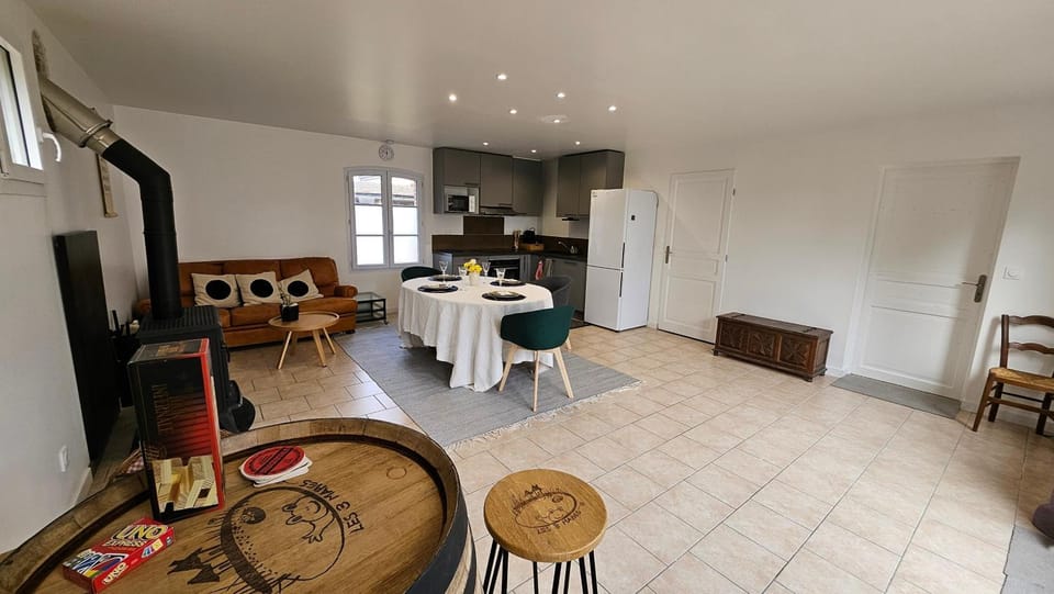 Property building, Living room
