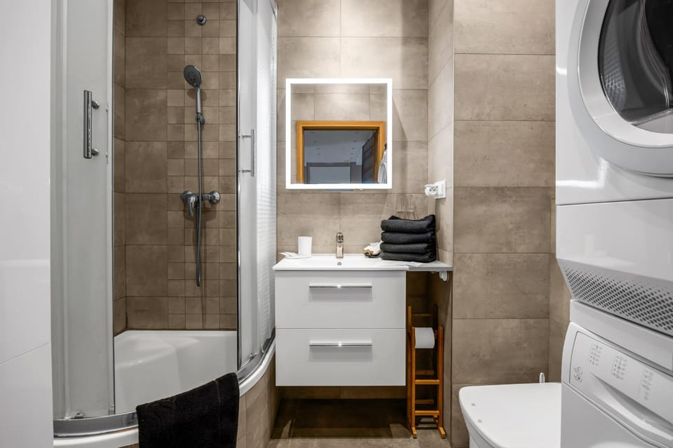 Bemowo Two-Bedrooms Apt - 52m2, Parking, Loggia - by Rentujemy Apartment in Warsaw