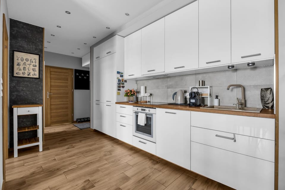 Bemowo Two-Bedrooms Apt - 52m2, Parking, Loggia - by Rentujemy Apartment in Warsaw