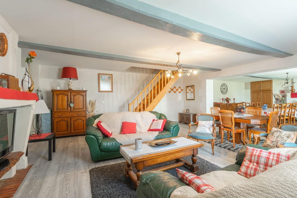 Property building, Living room