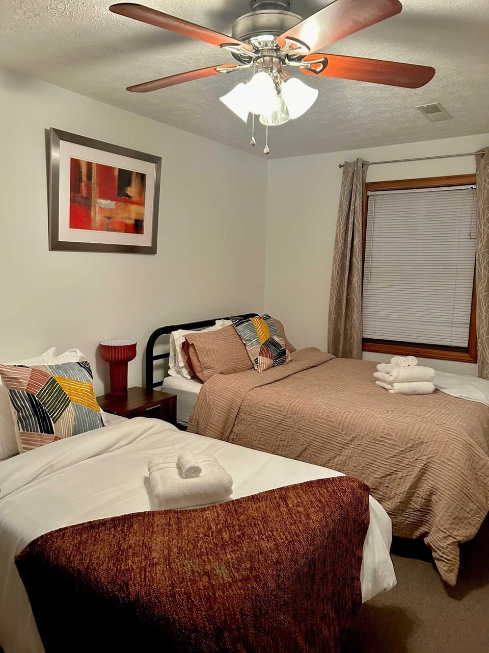 Comfortable 2BR-2BA Mountain Getaway Near Slopes Apartment in Dry Fork