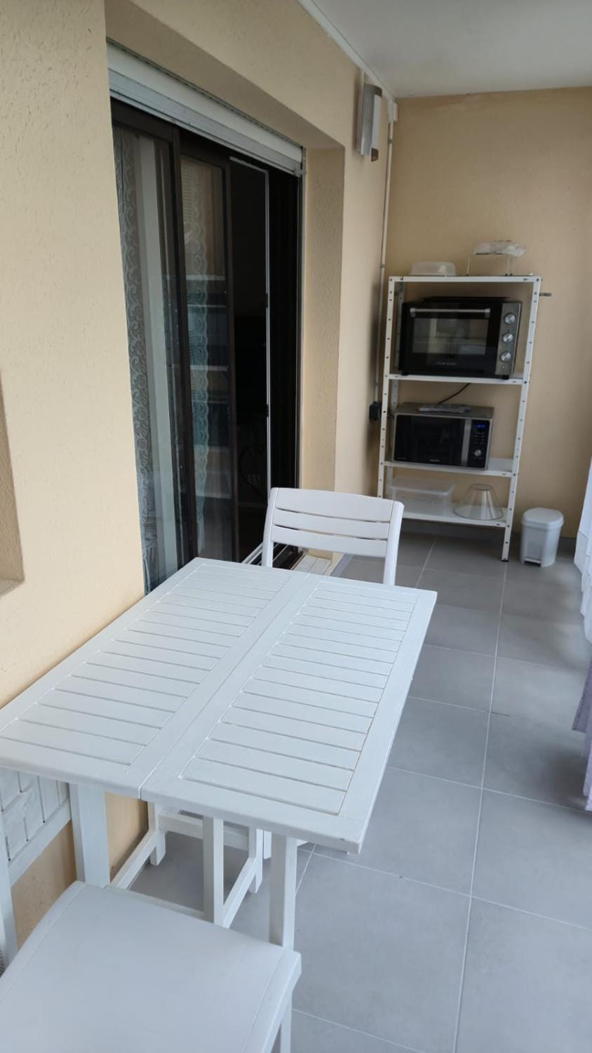 Appartement bord de mer, parking privé, WIFI, ménage & linge de maison compris Apartment in Normandy
