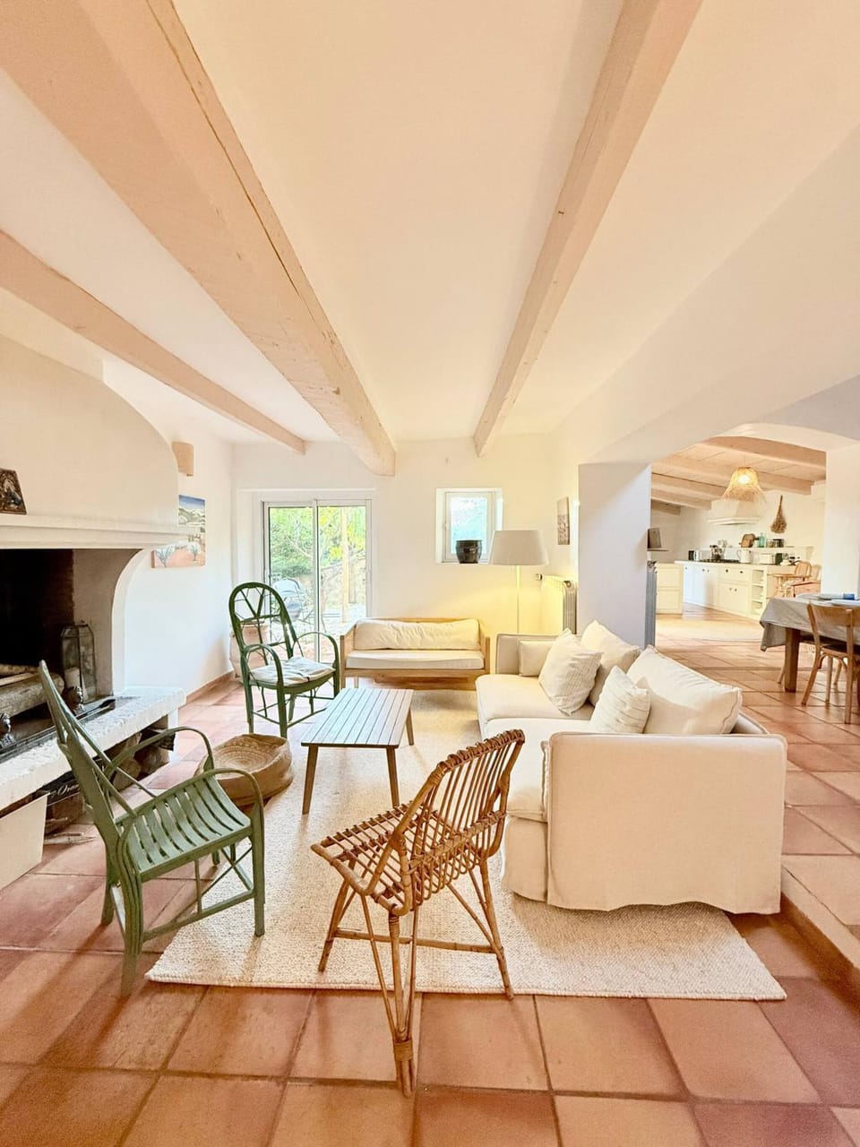 Communal lounge/ TV room, Living room, Seating area