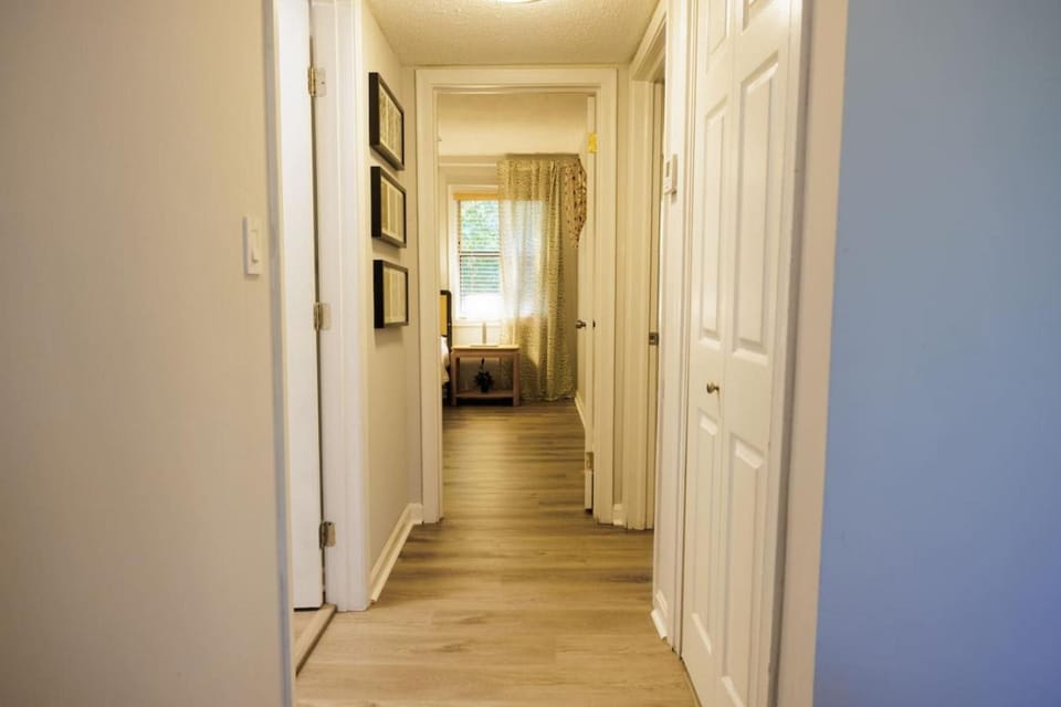 Decatur Modern Haven King Bed Apartment in Decatur