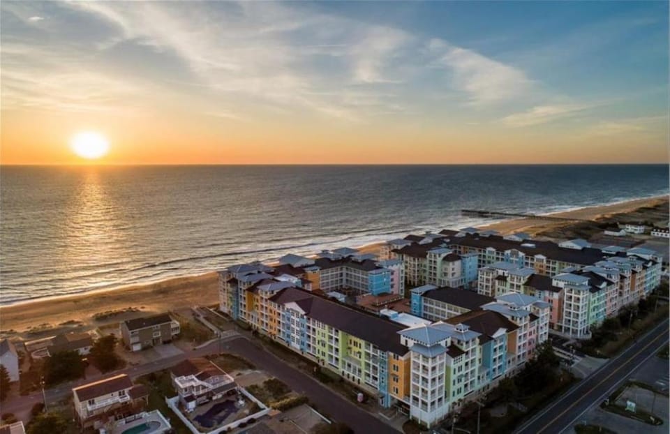 New! Beachfront 3bd / 2Bth/Pool 104A House in Sandbridge
