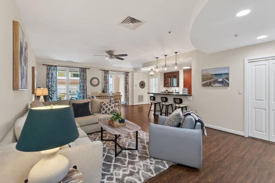 New! 3Bd 2Bth Oceanfront / Pool / Gym / Beach House in Sandbridge