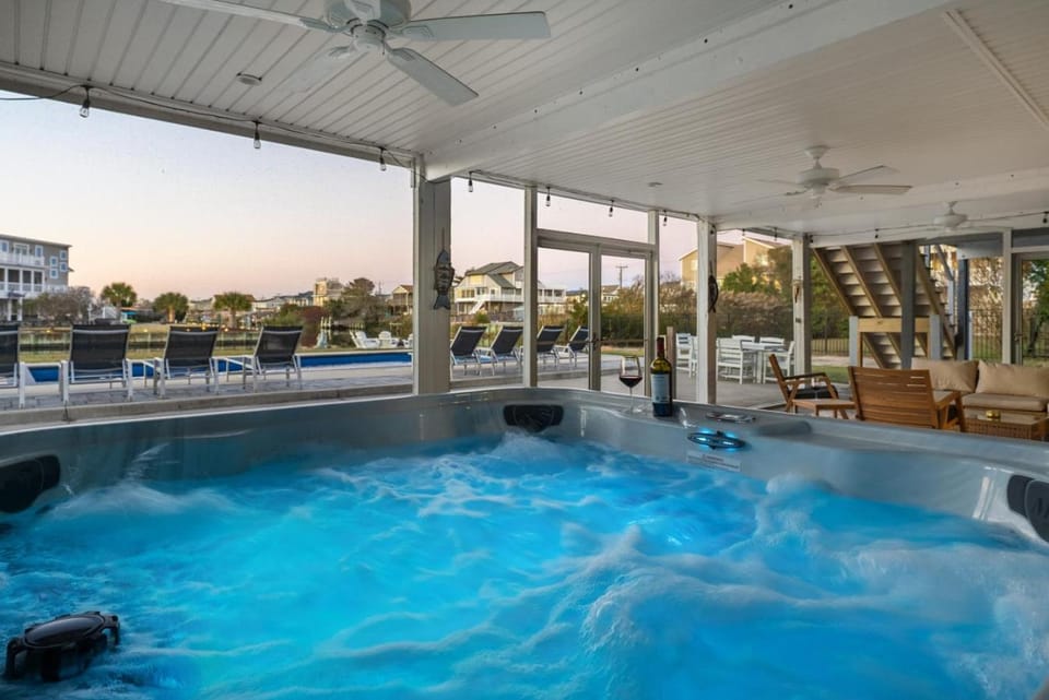 2905 Sand Bend House in Sandbridge