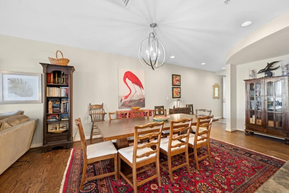 New! 3Bd 3Bth Oceanfront / Pool / Gym / Beach House in Sandbridge